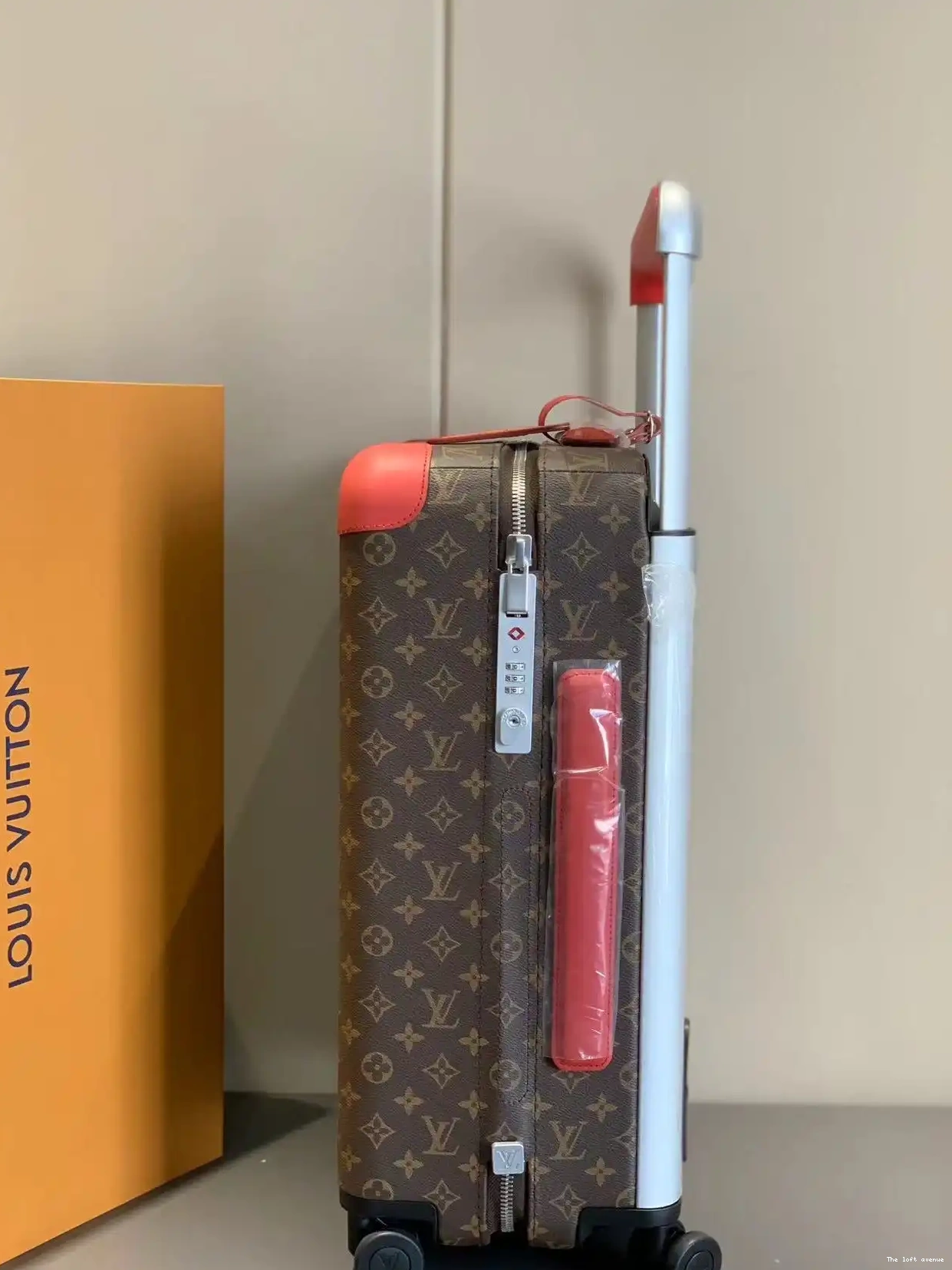 CUSTOM CABIN MACASSAR 55 SUITCASE CANVAS HORIZON 37L 0516